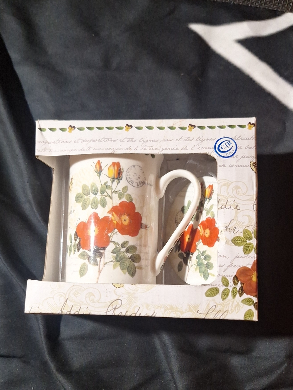 Kent Pottery Wild Flowers Porcelain Mug and Matching Lid Set